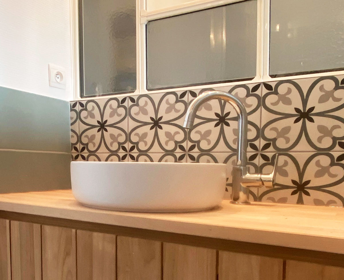 détail rénovation salle de bain